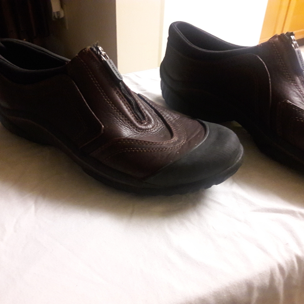 Women's shoes